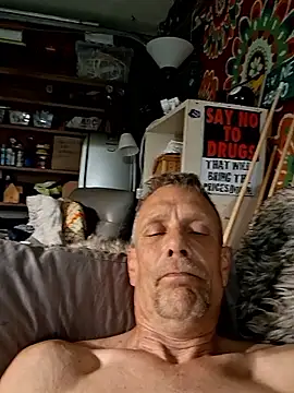 Snapshot of truckdawg2023 chatting on June 2026 03:00:01 PM truckdawg2023 online show from June 2026 03:00:01 PM