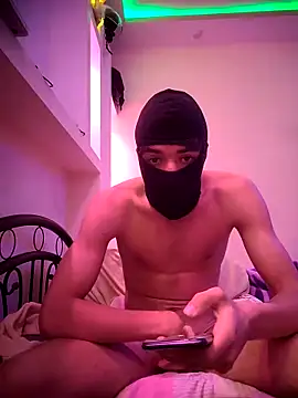 Ryaan20145 online show from May 2026 02:05:01 PM