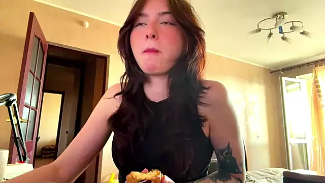 Snapshot of MellisaReckard chatting on June 2026 04:39:01 PM MellisaReckard online show from June 2026 04:39:01 PM