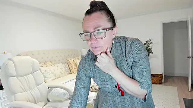 Vika73 online show from May 2026 01:31:02 PM