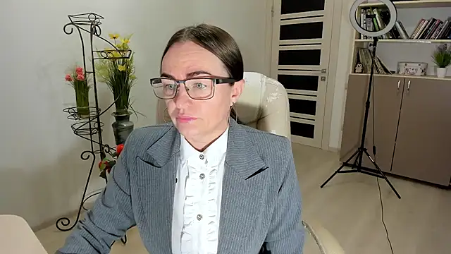 Vika73 online show from December 2025 06:07:02 AM