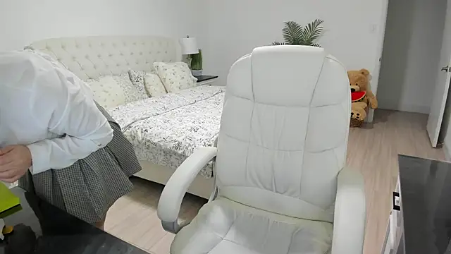 Vika73 online show from February 2026 12:29:01 PM