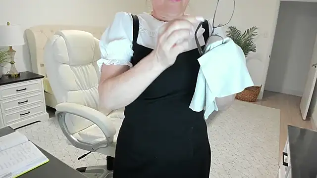 Vika73 online show from April 2026 11:36:01 AM