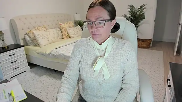 Vika73 online show from May 2026 11:18:02 AM