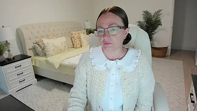 Vika73 online show from May 2026 10:42:02 AM
