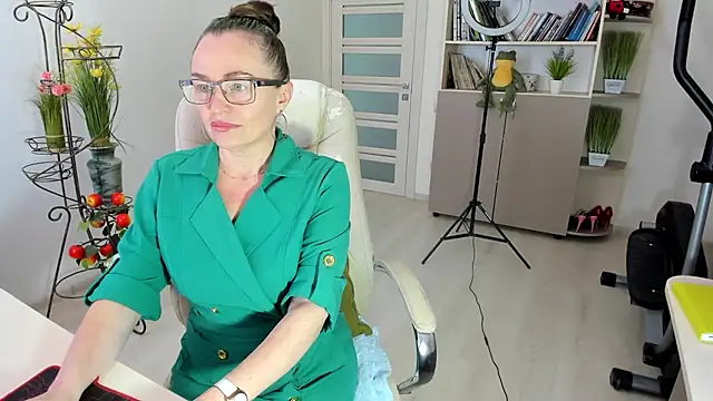 Vika73 online show from January 2026 12:11:02 PM