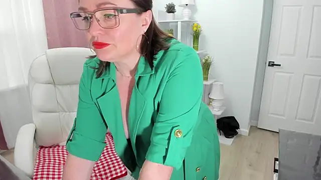 Vika73 online show from February 2025 04:32:01 PM