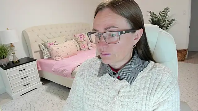 Snapshot of Vika73 chatting on July 2026 11:42:02 AM Vika73 online show from July 2026 11:42:02 AM