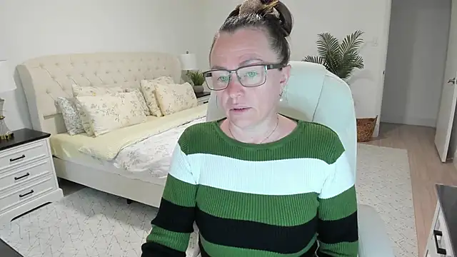 Vika73 online show from April 2026 11:17:01 AM