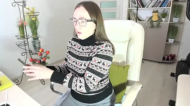 Vika73 online show from February 2026 07:38:01 AM