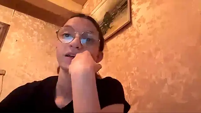 Snapshot of SparkleJebb chatting on May 2026 05:12:02 PM SparkleJebb online show from May 2026 05:12:02 PM