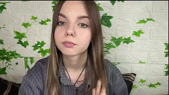 Snapshot of LisaPorse chatting on June 2026 02:39:01 PM LisaPorse online show from June 2026 02:39:01 PM