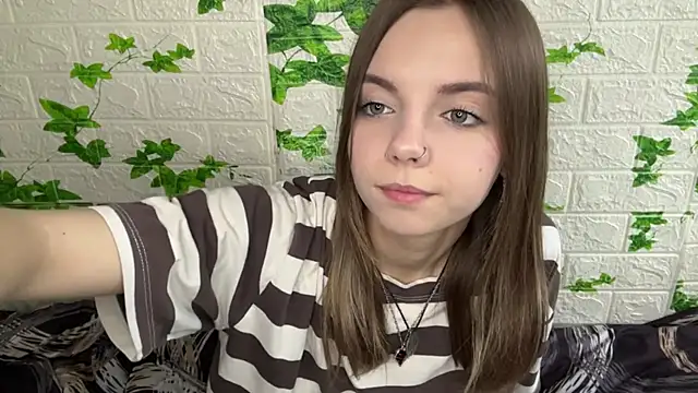 Snapshot of LisaPorse chatting on June 2026 02:12:02 PM LisaPorse online show from June 2026 02:12:02 PM
