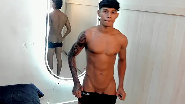 Joao da silva19 online show from June 2026 07:00:01 PM