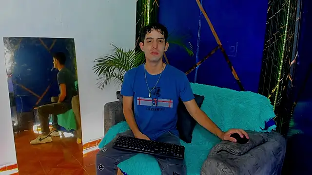 Snapshot of sexy_hairy1 chatting on July 2026 11:21:01 AM sexy hairy1 online show from July 2026 11:21:01 AM