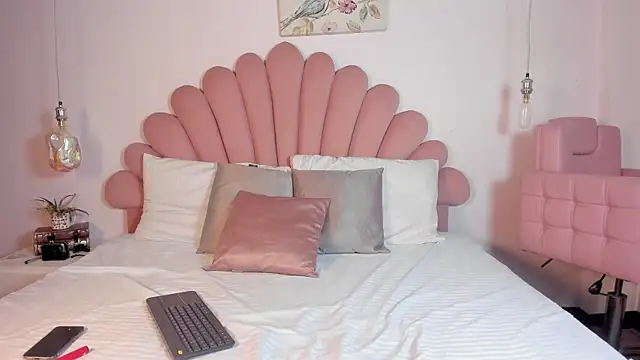 Snapshot of CherryMyla chatting on July 2026 12:48:02 PM CherryMyla online show from July 2026 12:48:02 PM