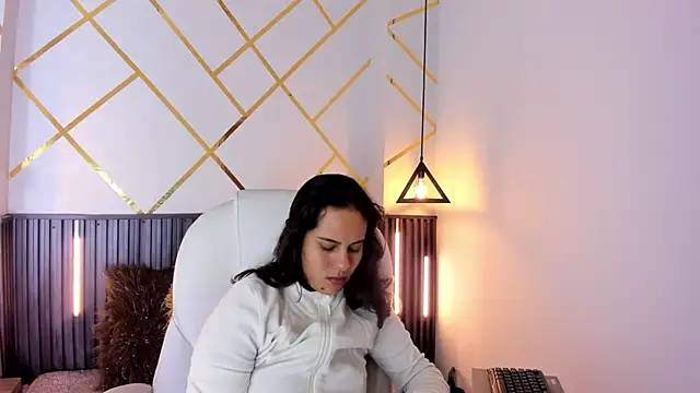 MadisonYoung000 online show from July 2026 12:26:01 PM
