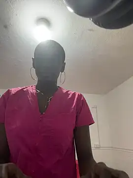 IzizX X online show from June 2026 02:39:01 AM