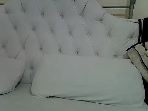 slimmykim online show from July 2026 06:31:02 AM
