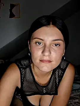 Snapshot of Yeras_ chatting on June 2026 03:37:02 AM Yeras online show from June 2026 03:37:02 AM