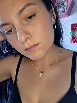 Snapshot of Yeras_ chatting on July 2026 04:32:01 PM Yeras online show from July 2026 04:32:01 PM