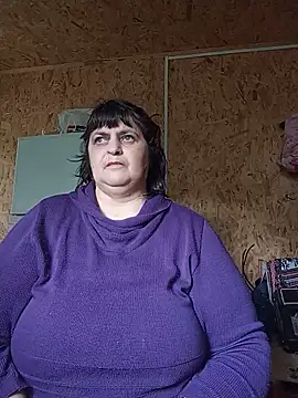 LisichkaOksana online show from May 2026 10:43:01 AM