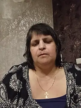 LisichkaOksana online show from May 2026 06:12:01 PM