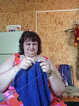 LisichkaOksana online show from June 2026 12:37:01 PM