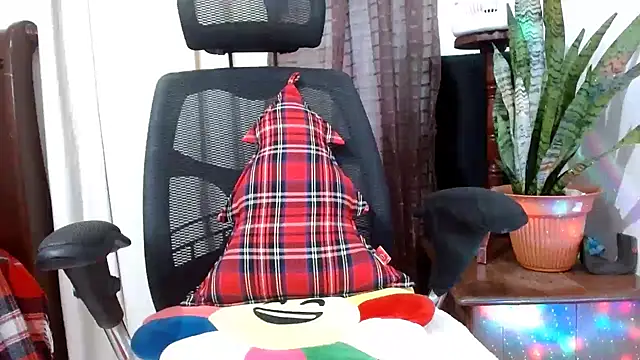 Snapshot of jenny_milf69 chatting on November 2025 06:34:01 PM jenny milf69 online show from November 2025 06:34:01 PM