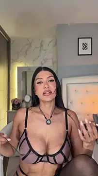 Snapshot of Anny_Honeey chatting on June 2026 01:56:02 PM Anny Honeey online show from June 2026 01:56:02 PM