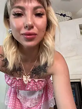 TeaseBabeXXX online show from June 2026 10:44:02 PM