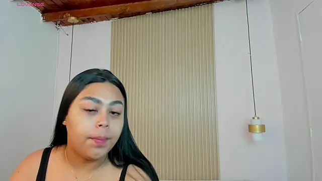 Snapshot of MiaLane3 chatting on June 2026 11:38:01 AM MiaLane3 online show from June 2026 11:38:01 AM