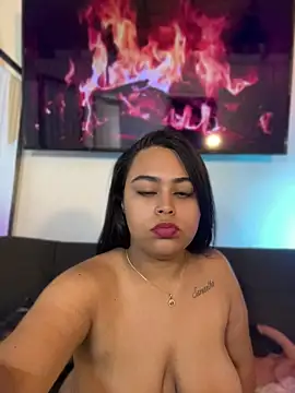 Snapshot of MiaLane3 chatting on July 2026 01:48:02 PM MiaLane3 online show from July 2026 01:48:02 PM