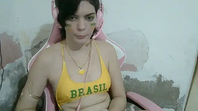 Snapshot of Angel_Ristoww chatting on June 2026 10:18:01 PM Angel Ristoww online show from June 2026 10:18:01 PM