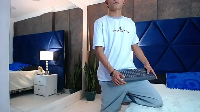 ThiagoFerrer  online show from June 2026 03:23:02 AM