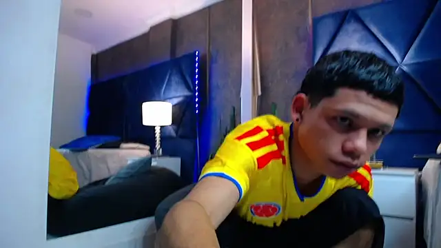 ThiagoFerrer  online show from June 2026 04:41:02 AM