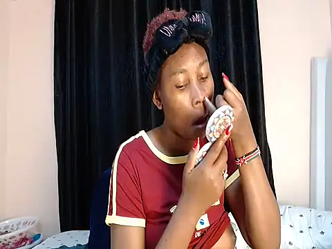 Sweetdeee online show from June 2026 05:02:02 PM