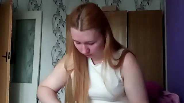 RaeannRoewe online show from May 2026 05:38:01 AM