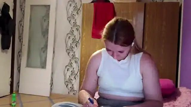 RaeannRoewe online show from May 2026 06:36:02 PM