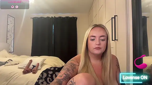 CurvyWetWife online show from June 2026 09:36:02 AM