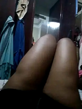 sexy slut22 online show from May 2026 05:53:02 PM