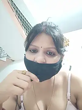 Snapshot of ZOYA-STRIP chatting on June 2026 05:25:02 PM ZOYA-STRIP online show from June 2026 05:25:02 PM