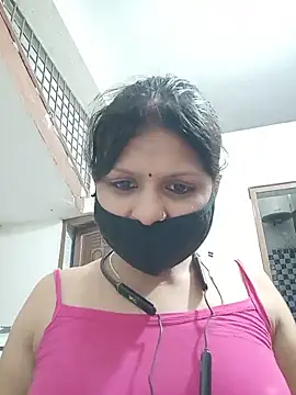 Snapshot of ZOYA-STRIP chatting on June 2026 06:31:01 PM ZOYA-STRIP online show from June 2026 06:31:01 PM