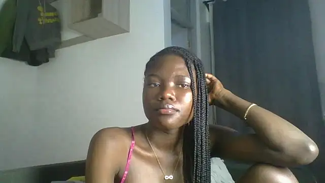 Snapshot of Ebony-Candy chatting on June 2026 08:47:02 AM Ebony-Candy online show from June 2026 08:47:02 AM