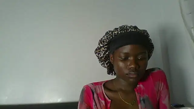 Snapshot of Ebony-Candy chatting on May 2026 06:01:02 PM Ebony-Candy online show from May 2026 06:01:02 PM