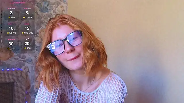 Snapshot of Juli_Ginger chatting on July 2026 05:41:01 AM Juli Ginger online show from July 2026 05:41:01 AM