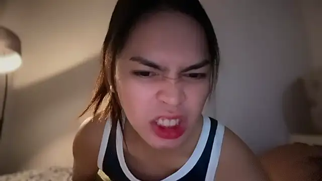 Amylaa online show from June 2026 03:01:01 PM
