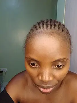 Alianamilly0 online show from May 2026 03:01:02 PM