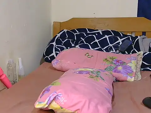 beryl lady online show from June 2026 05:40:02 PM
