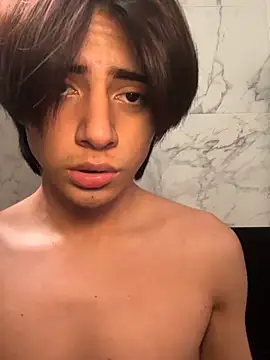 Alesexito online show from July 2026 08:17:02 PM